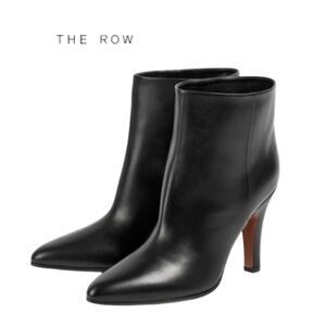 THE ROW Prudens Bootie- Black 39